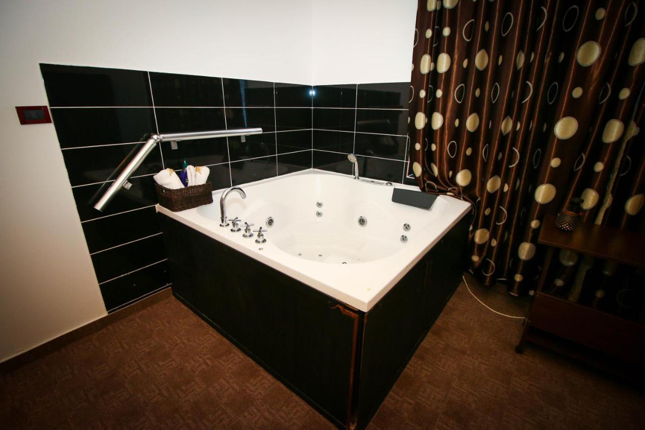Karma Luxury Room 부쿠레슈티 외부 사진